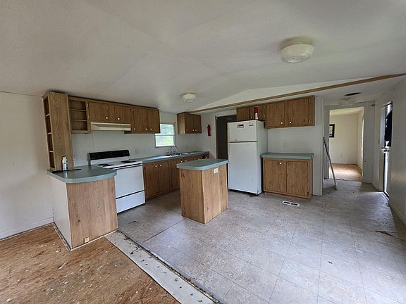 5th image of 263 Wilson Lake Ln