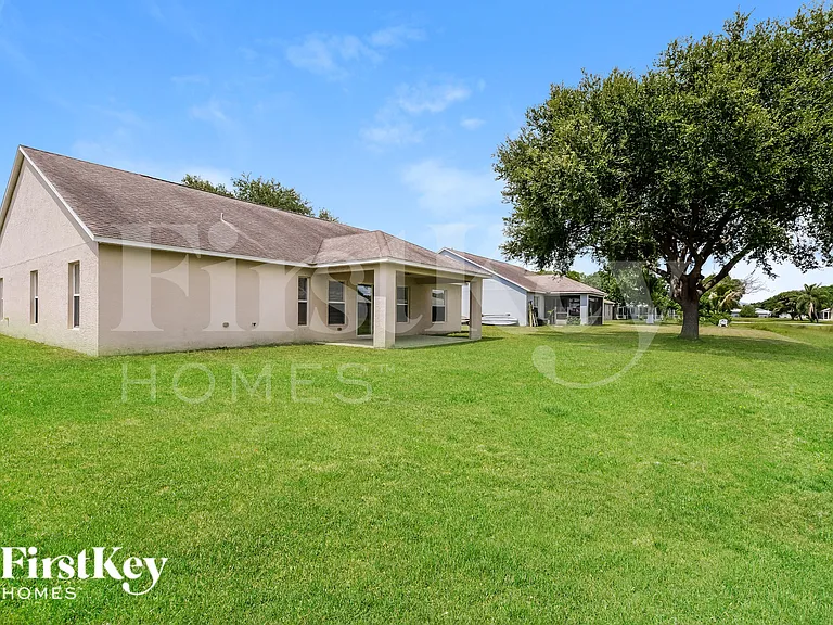 2831 SE Hutchings Ave — Photo 18