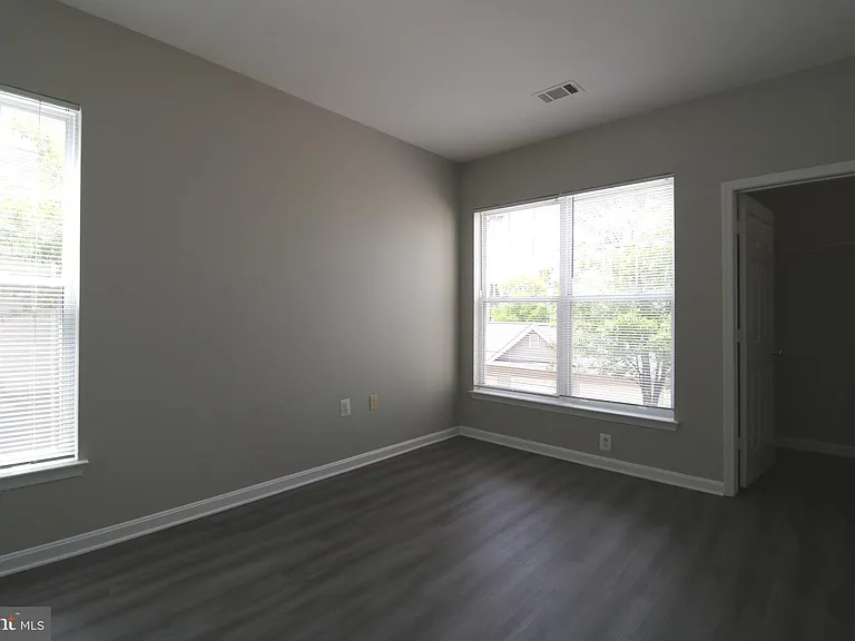 5117 E Travis Edward Way #5117E — Photo 11