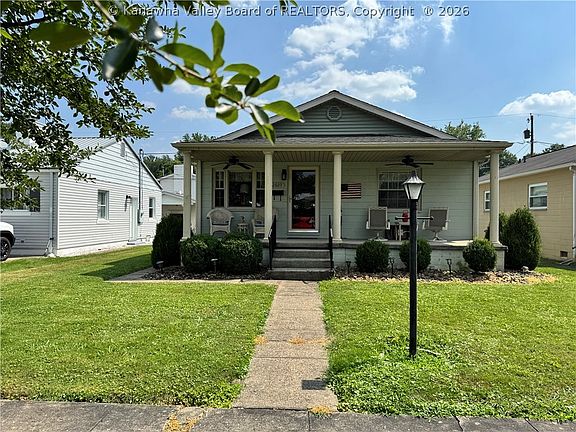 2nd image of 2609 Washington Ave