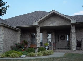 3750 N Mill Ridge Ave, Springfield, MO 65803