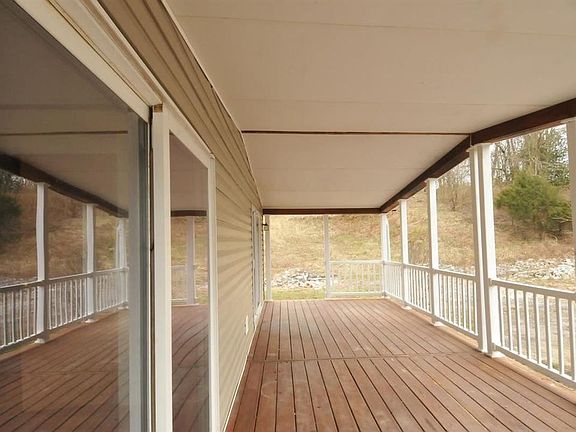 2nd image of 144 Willow Pointe Dr