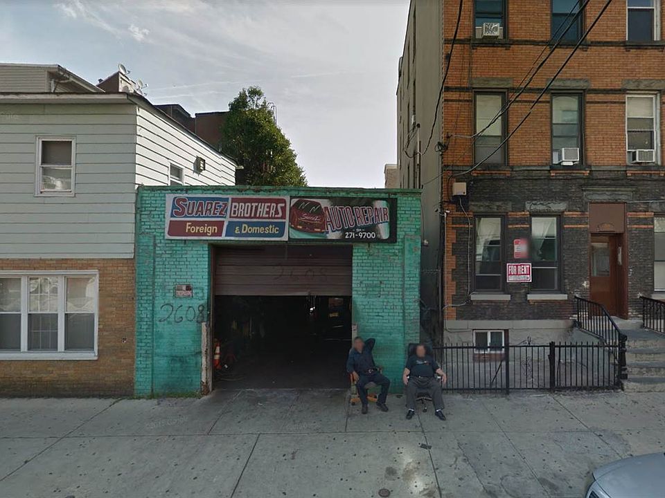 1st image of 2608 Central Ave