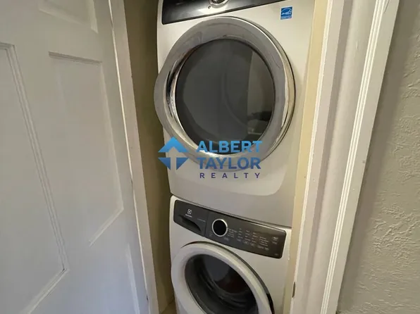 133 Saint Alphonsus St #3, Boston, MA 02120