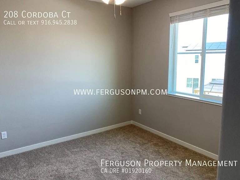 208 Cordoba Ct — Photo 13