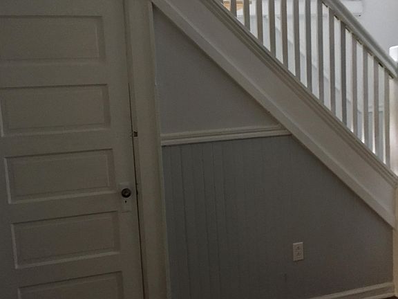 3rd image of 808 Westover Ave APT 1