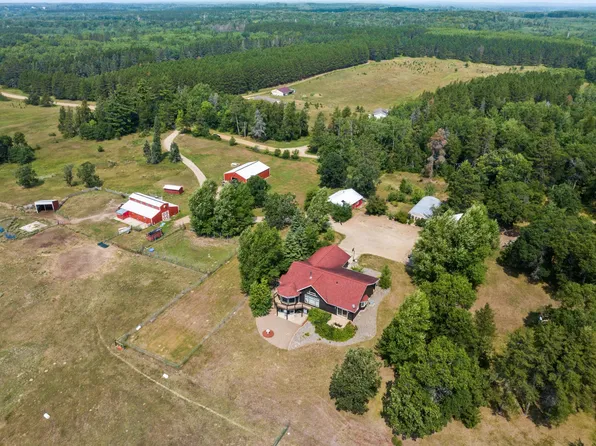 2189 8th St SW, Backus, MN 56435