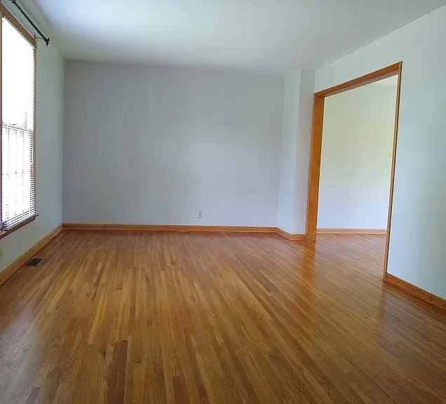 102 Marseille Dr — Photo 10