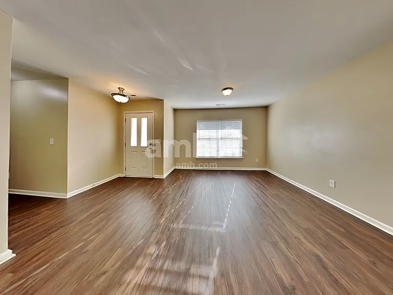 213 Pine Hall Dr — Photo 6