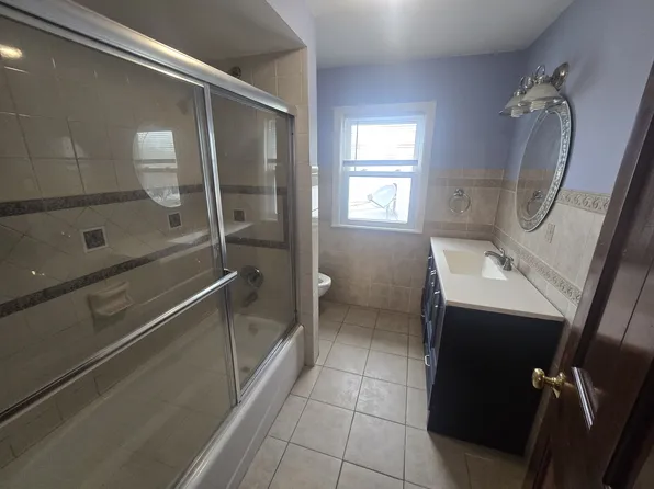 22 Leaf Ave #2, Waterbury, CT 06705