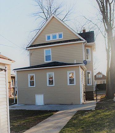 2nd image of 228 S 16th Ave