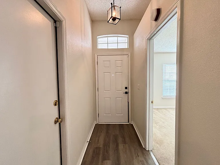 312 Turtle Dove Dr — Photo 5