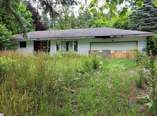 11039 S Wise Rd, Saint Louis, MI 48880