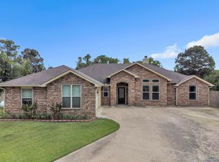 210 Alicia Dawn Dr, Longview, TX 75605