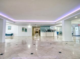 800 Parkview Dr APT 826, Hallandale, FL 33009