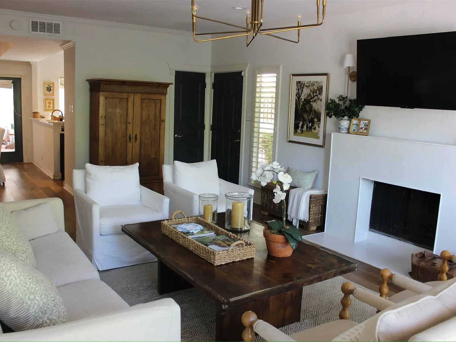 2 bed, 2.0 bath, 1245 sqft, $2,400 — Photo 2