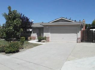 3032 W San Carlos Ave, Fresno, CA 93711