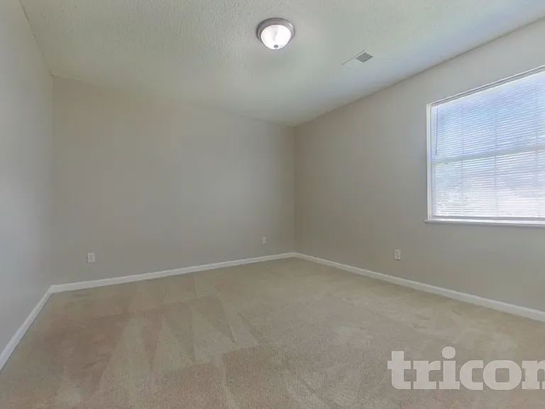 106 Sandpine Rd — Photo 13