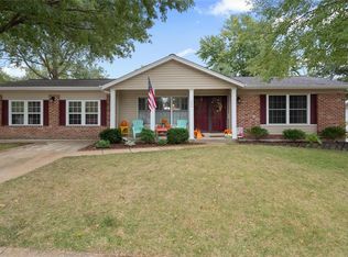 225 Barkwood Trails Dr, Saint Peters, MO