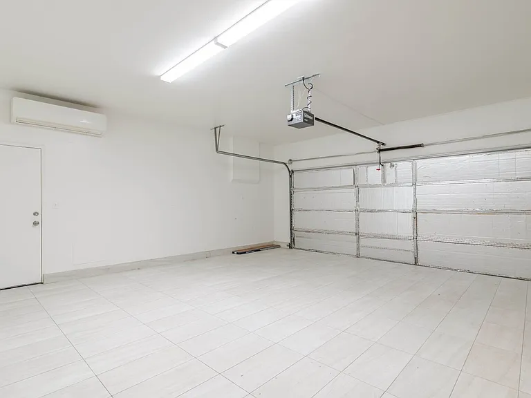 5059 Keston Dr — Photo 34