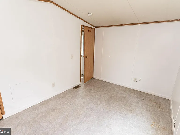 2350 Old Snow Hill Rd — Photo 46