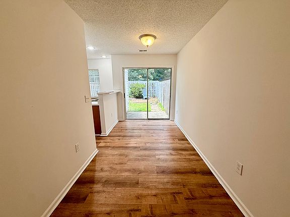 5th image of 15536 Asterwind Ct #2203