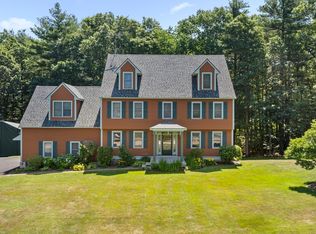 5 Evergreen Ln, Groveland, MA 01834