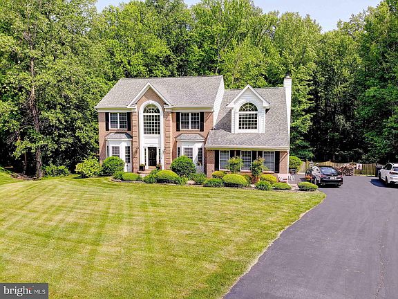 2nd image of 3707 Eagles Nest Ct