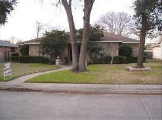 7003 Pickrell Dr, Dallas, TX 75227