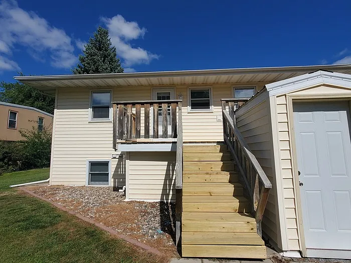 2 bed, 1.0 bath, 750 sqft, $950 — Photo 2