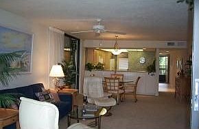3rd image of 303 Periwinkle Way Unit 212
