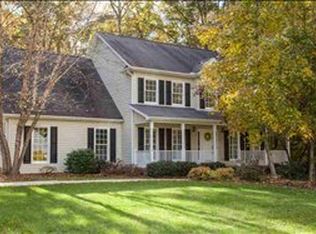 303 Farmwood Dr, Fountain Inn, SC 29644