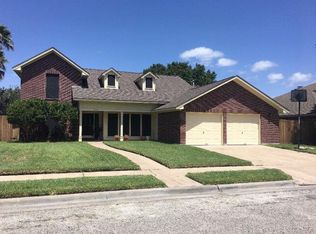 625 Brocton St, Victoria, TX 77904