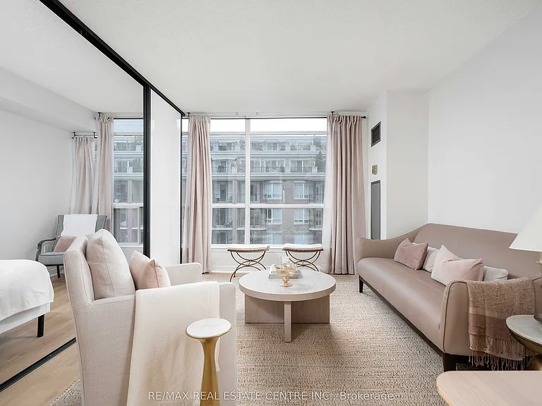 942 Yonge St #616 — Photo 9