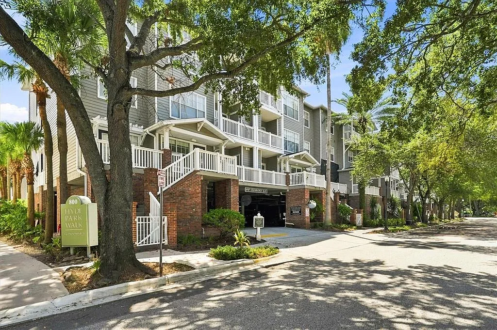 1 bed, 1.0 bath, 648 sqft, $2,575 — Photo 1