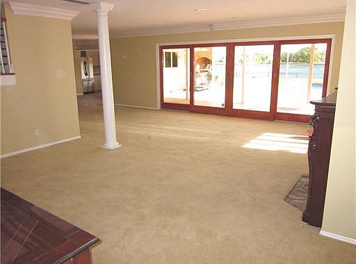 5th image of 11680 Lake Shore Pl