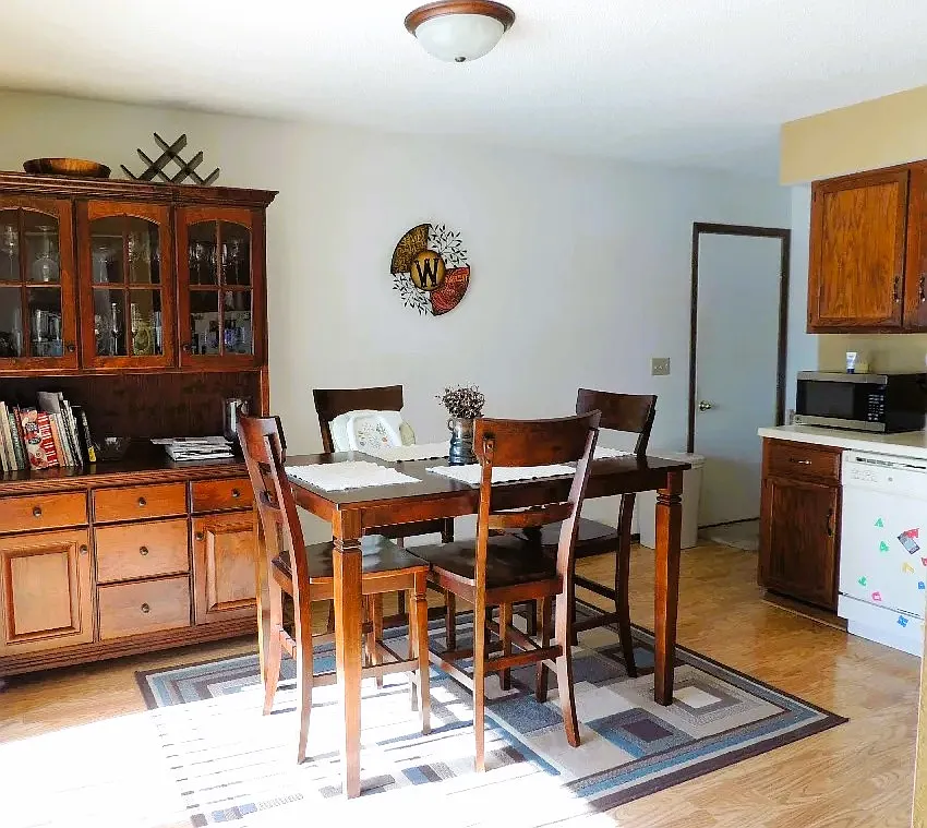 2 bed, 1050 sqft, $1,195 — Photo 4