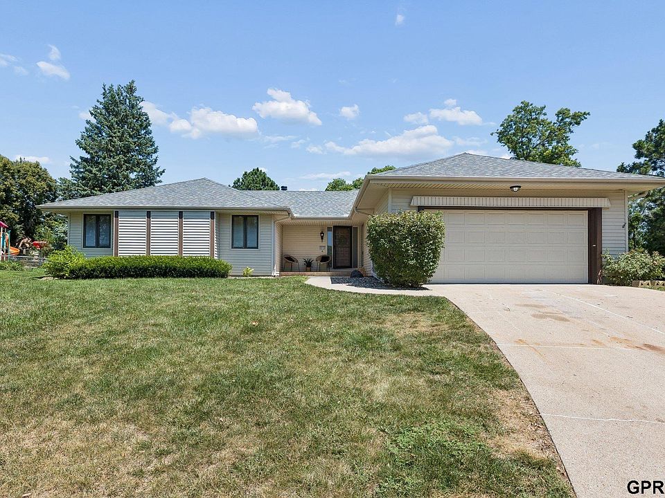 1st image of 4952 Dumfries Cir