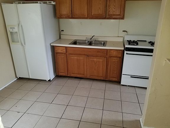 5th image of 32217 Oscoda Ct #Duplex