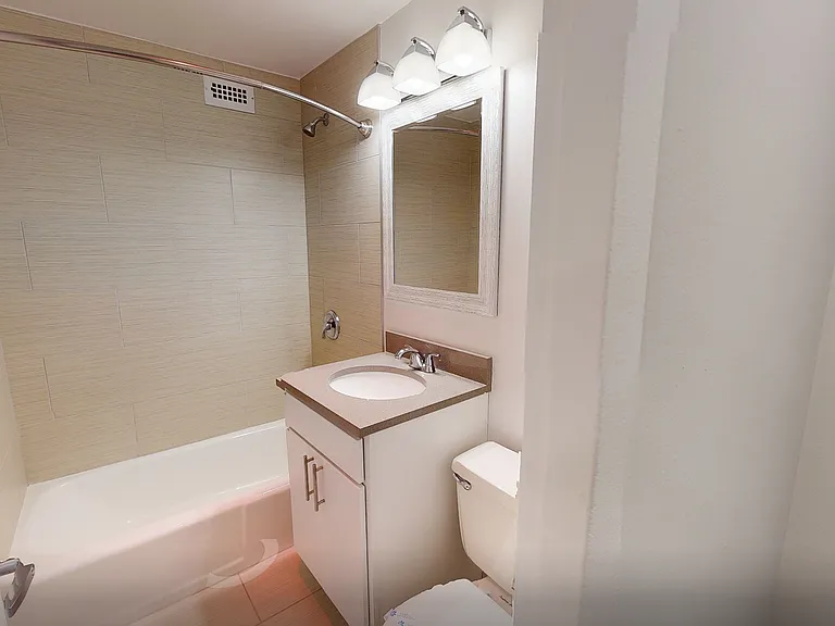 1142 S Michigan Ave #2412 — Photo 6