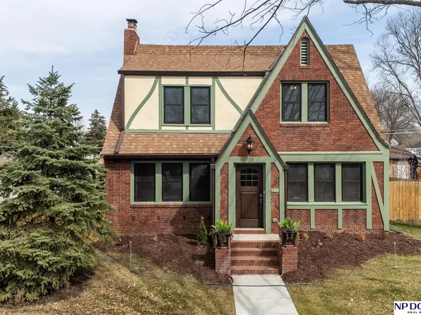 5128 Leighton Ave, Lincoln, NE 68504