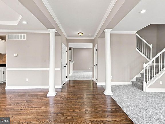 4th image of 2740 Doral St