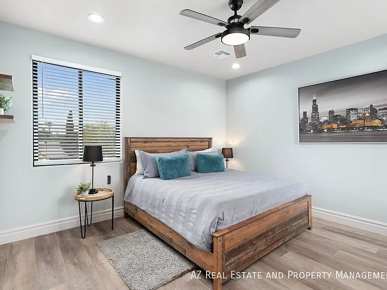 3112 N Valencia Ln — Photo 32