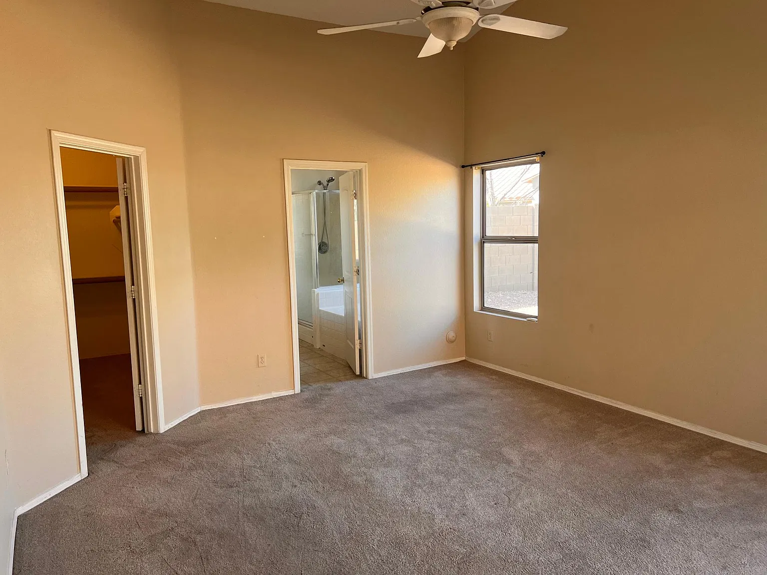 40720 N Capital Ct — Photo 4