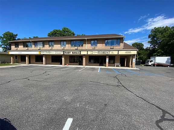 2nd image of 213 Lake Ave APT 4