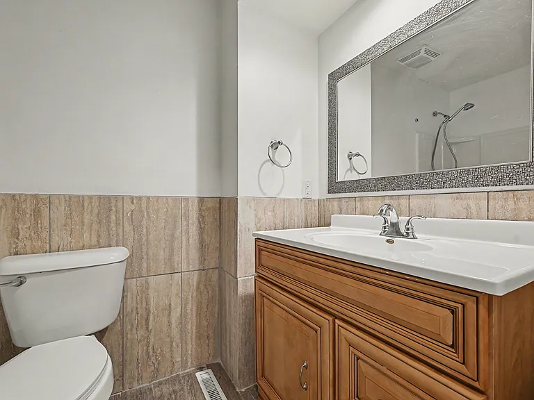 10808 Hogantown Dr — Photo 11