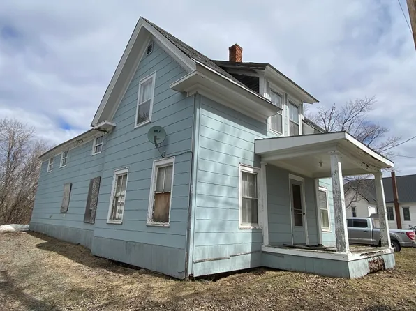 11 Roberts Street, Caribou, ME 04736