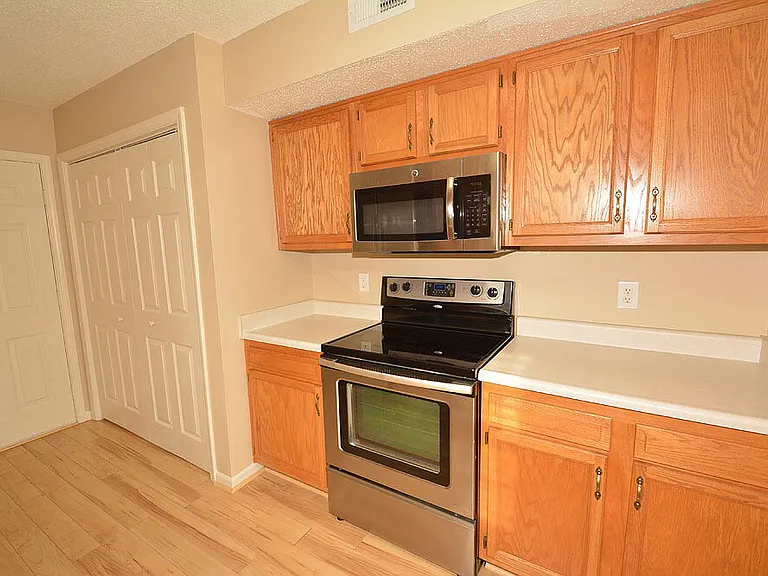 11960 Locus Ln — Photo 11