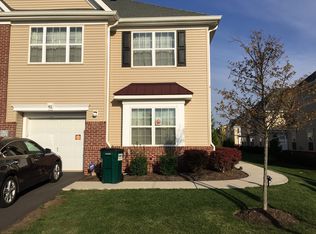92 Andrews Way, Piscataway, NJ 08854