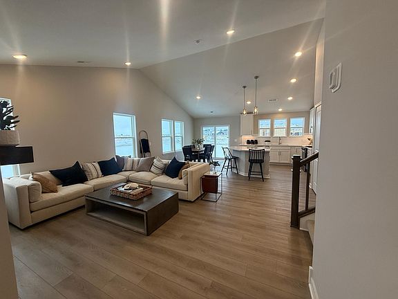 2nd image of 15049 Ashtown Ln